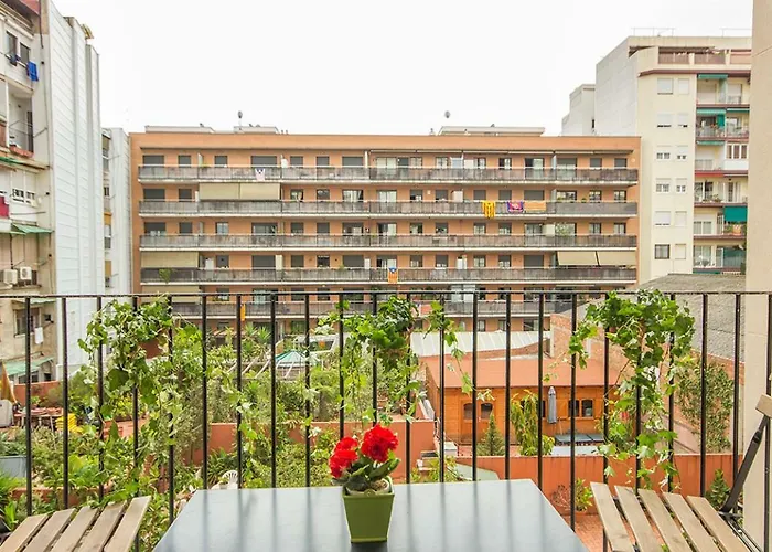 Your Home - Sagrada Familia Apartment